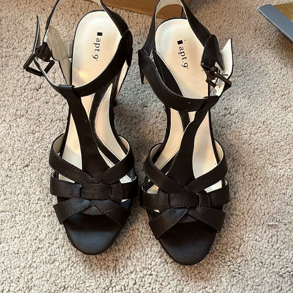Apt. 9 Heels